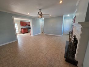 1424 Silverpines Road 1424, Houston TX 77062