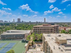 651 Bering Drive 1502, Houston TX 77057