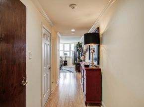 651 Bering Drive 1502, Houston TX 77057