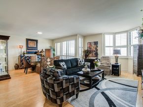 651 Bering Drive 1502, Houston TX 77057