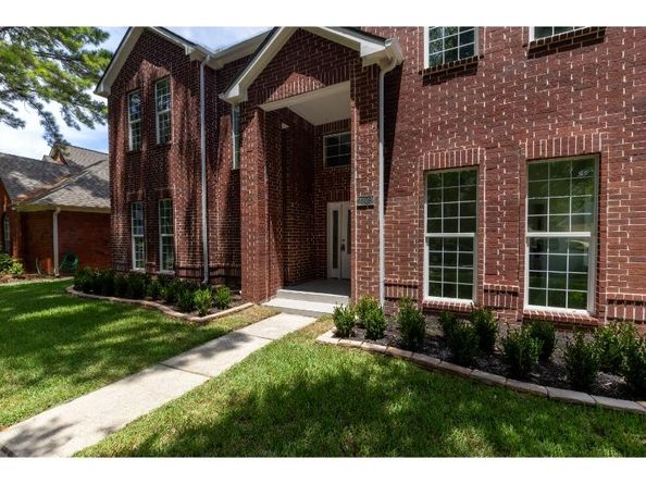 3303 Vista Lake Drive, Sugar Land TX 77478