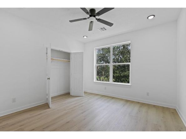 3303 Vista Lake Drive, Sugar Land TX 77478