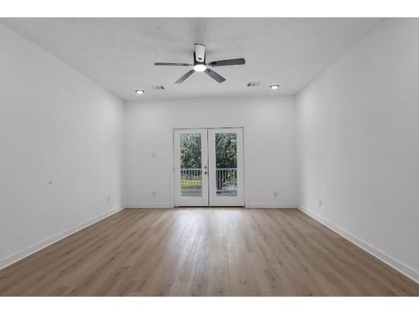 3303 Vista Lake Drive, Sugar Land TX 77478