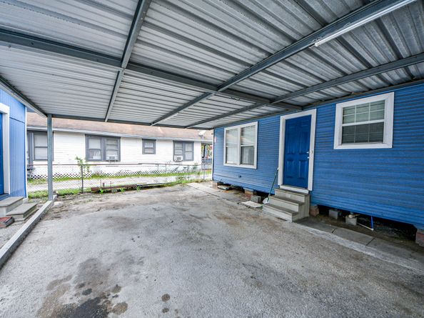 6646 Sherman Street, Houston TX 77011