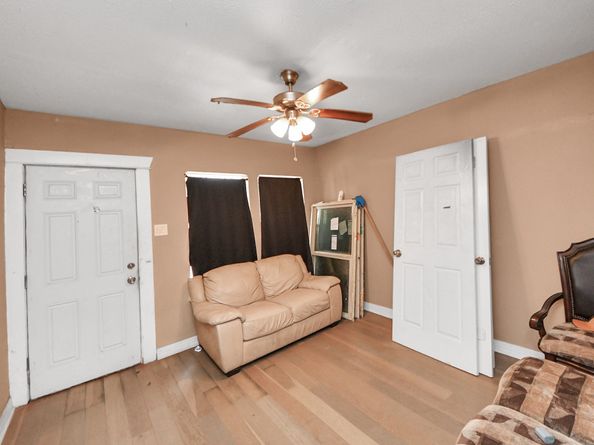 6646 Sherman Street, Houston TX 77011
