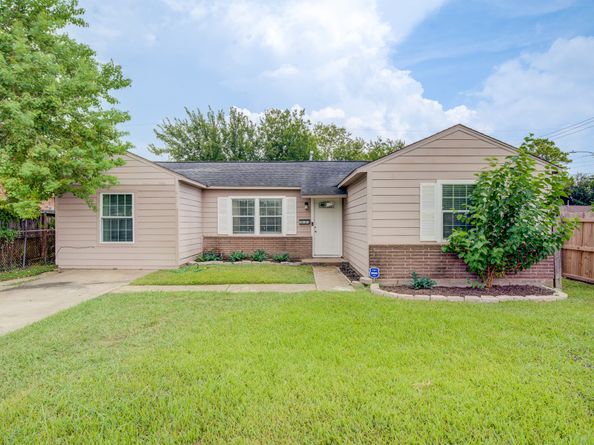 10209 Cathedral Drive, Houston TX 77051