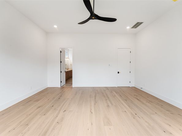 8553 Western Drive, Houston TX 77055