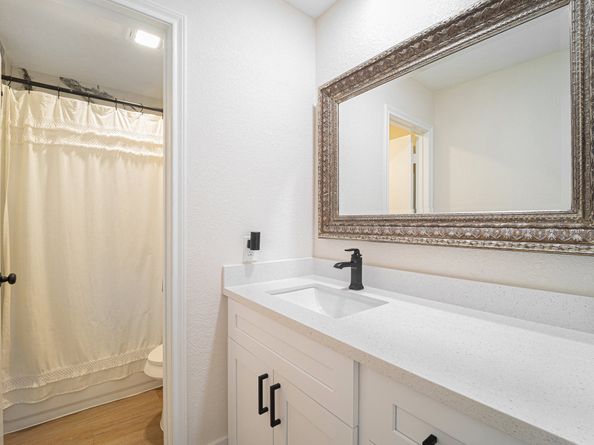 14611 S Hearthstone Green Drive, Houston TX 77095