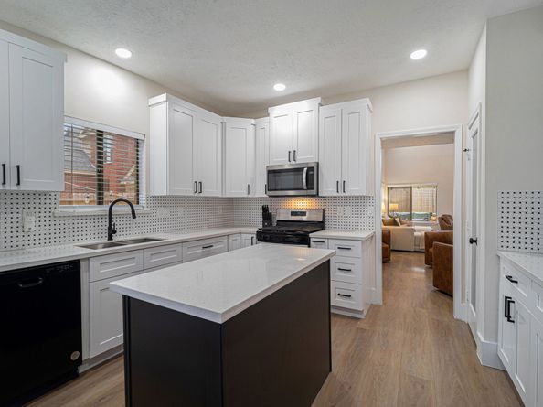 14611 S Hearthstone Green Drive, Houston TX 77095