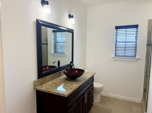 5116 Creekmont Drive, Houston TX 77091
