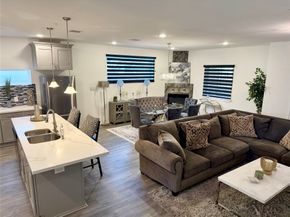 5116 Creekmont Drive, Houston TX 77091