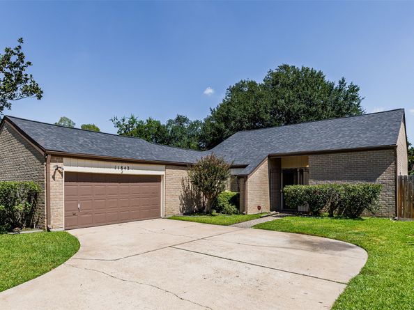 11842 Briar Forest Drive, Houston TX 77077