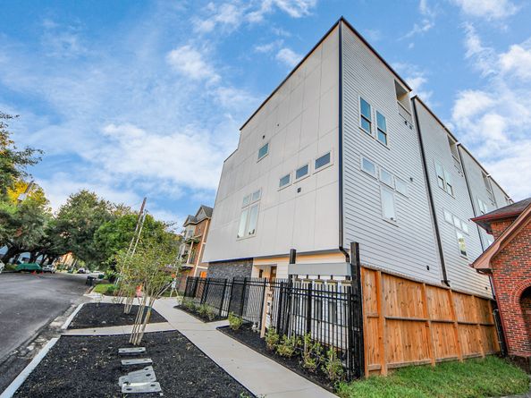 4819 Austin Street C, Houston TX 77004