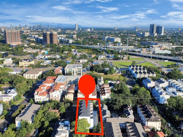 4819 Austin Street C, Houston TX 77004