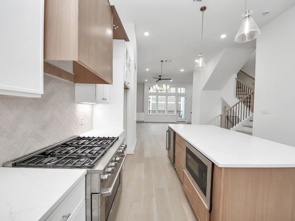 4819 Austin Street C, Houston TX 77004