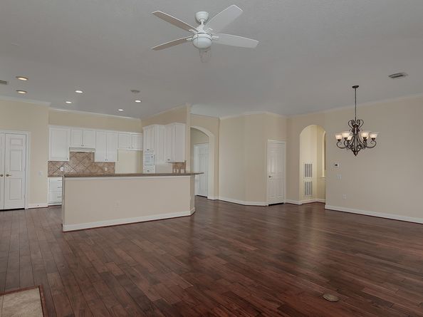 23 E Royal Mews, Conroe TX 77384