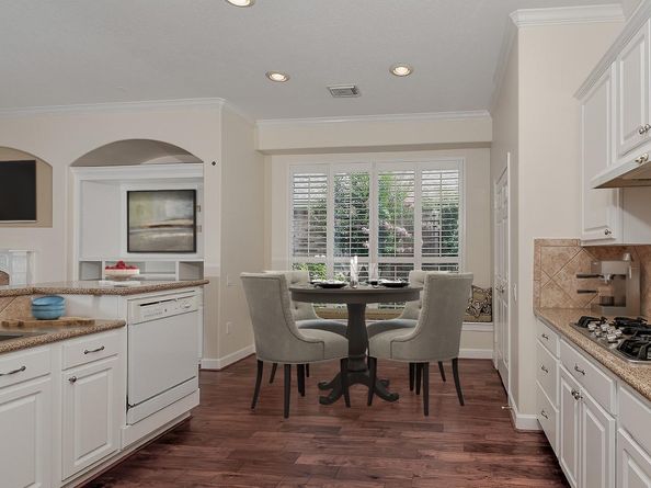 23 E Royal Mews, Conroe TX 77384