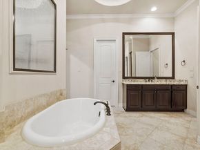 1 E Shadow Creek Villas Loop, Spring TX 77389