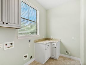 1 E Shadow Creek Villas Loop, Spring TX 77389