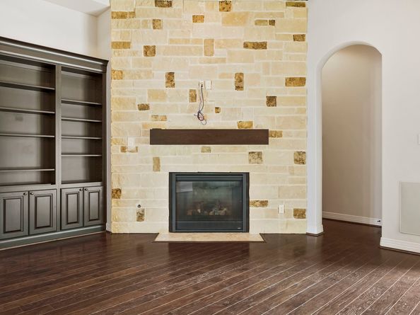 1 E Shadow Creek Villas Loop, Spring TX 77389