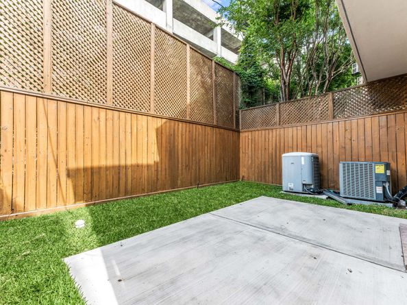 2650 Westgate Street, Houston TX 77098