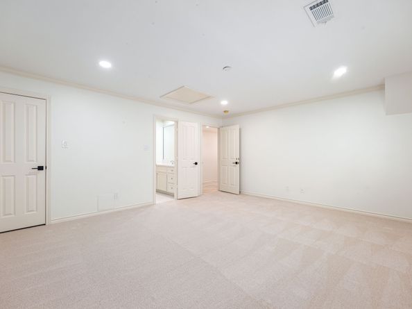 2650 Westgate Street, Houston TX 77098
