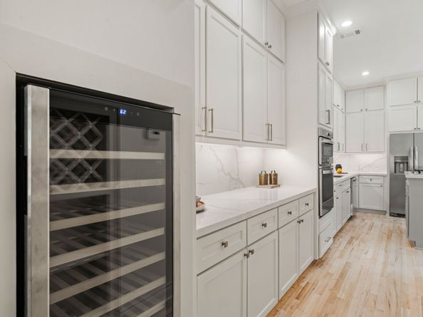 2650 Westgate Street, Houston TX 77098