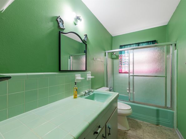6046 Harbrook Drive, Houston TX 77087