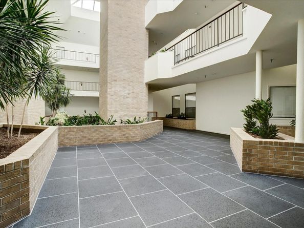 5210 Weslayan St Street 112, Houston TX 77005