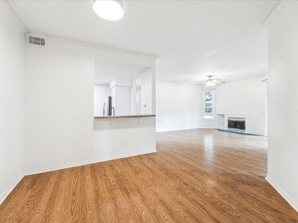 5210 Weslayan St Street 112, Houston TX 77005