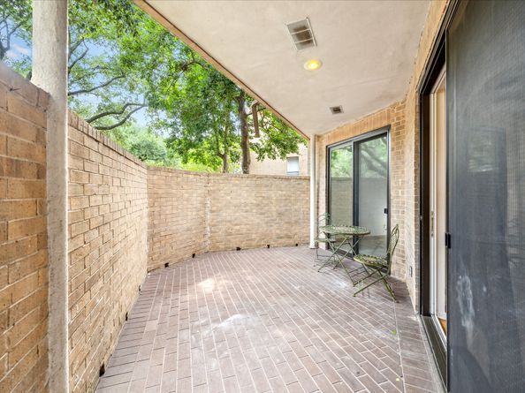 5210 Weslayan St Street 112, Houston TX 77005