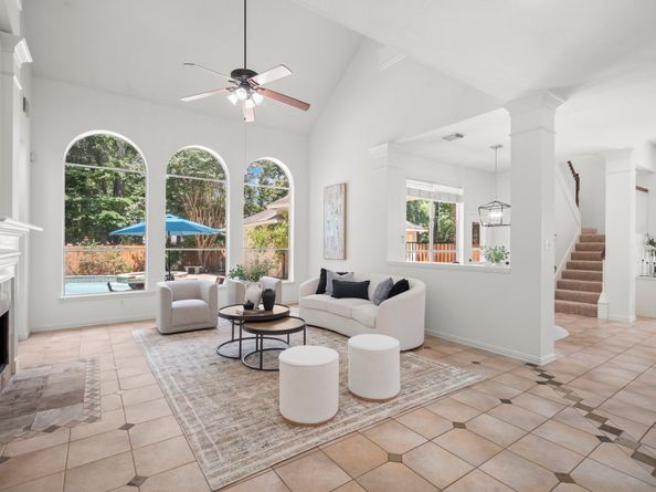 35 Dewdrift Place, The Woodlands TX 77382