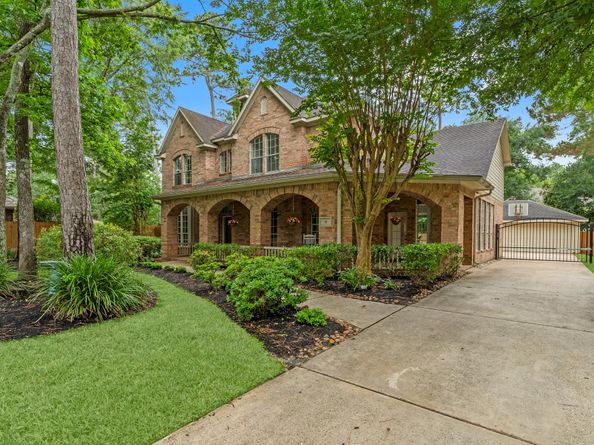 35 Dewdrift Place, The Woodlands TX 77382