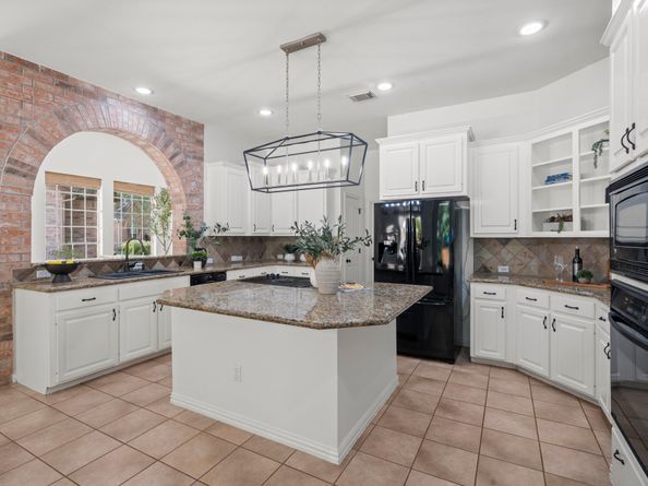 35 Dewdrift Place, The Woodlands TX 77382