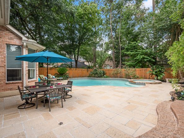 35 Dewdrift Place, The Woodlands TX 77382