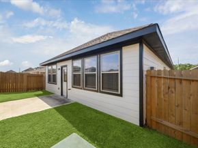 5339 Basquiat Drive, Houston TX 77048