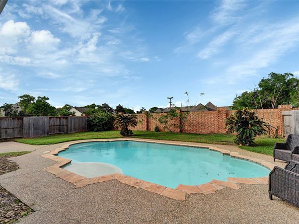 5714 Bayberry Way, Sugar Land TX 77479