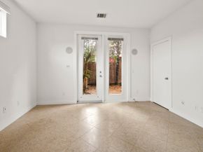 2436 Bissonnet Street 8, Houston TX 77005