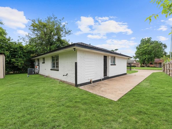 6618 Hopper Road, Houston TX 77016