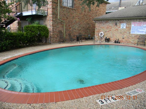 6401 Skyline Drive 37, Houston TX 77057