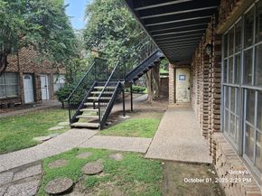 6401 Skyline Drive 37, Houston TX 77057