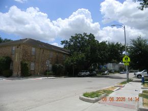 6401 Skyline Drive 37, Houston TX 77057