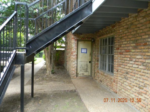 6401 Skyline Drive 37, Houston TX 77057