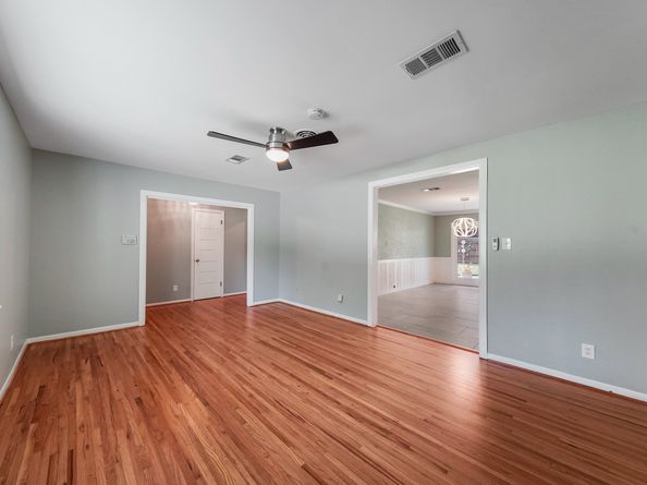 9543 Weatherwood Drive, Houston TX 77080