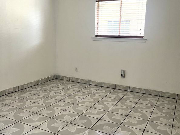 12332 Kayla Lane, Houston TX 77015