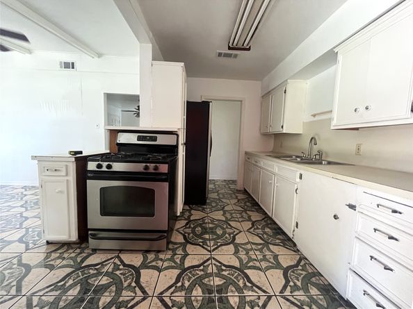 12332 Kayla Lane, Houston TX 77015