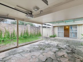 6350 Briar Rose Drive 185, Houston TX 77057