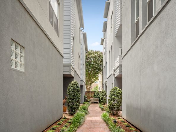 1801 Oneil Street C, Houston TX 77019