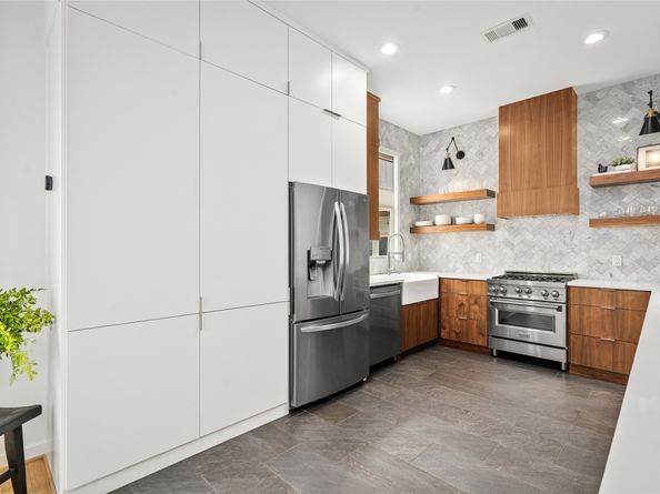 1801 Oneil Street C, Houston TX 77019
