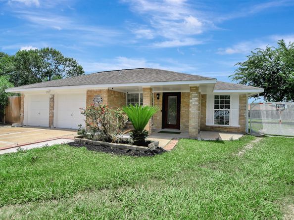 11803 Rhinebeck Drive, Houston TX 77089
